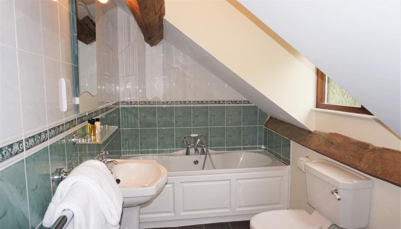 Sheep Dip Cottage - 5* Cyfie Farm, With Log Burner And Private Hot Tub Llanfyllin Exterior foto